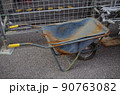 年季の入った猫車 90763082