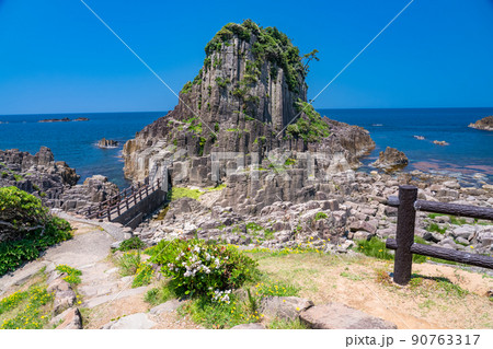《福井県》鉾島・越前海岸の景勝地 《福井県》鉾島・越前海岸の景勝地 90763317