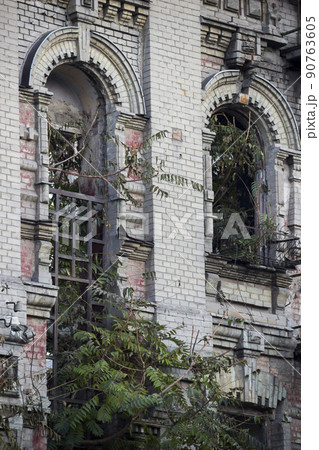 ruined old building ruined old building 90763605