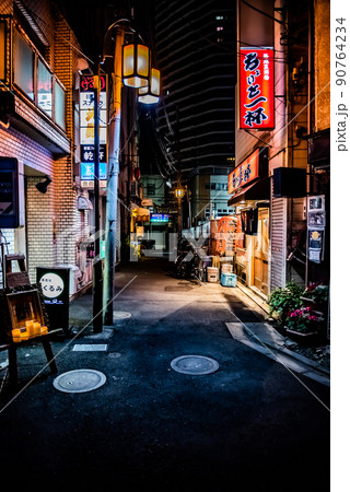 【写真素材】夜景・東京繁華街【東中野】 【写真素材】夜景・東京繁華街【東中野】 90764234