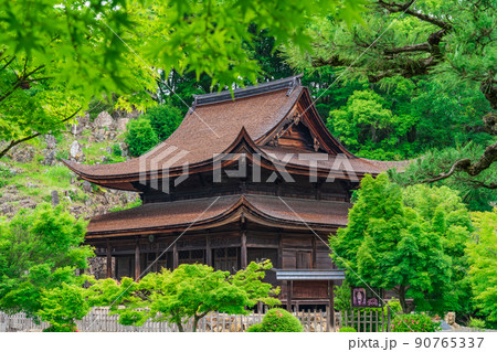 新緑の虎渓山永保寺〈岐阜県多治見市〉 90765337