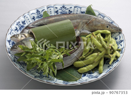 夏の食材 90767353