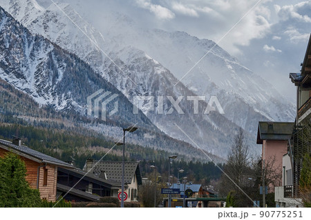 Chamonix-Mont-Blanc town, France 90775251