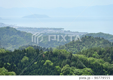 滋賀県米原市 近江国「鎌刃城」の石垣と眺望 滋賀県米原市 近江国「鎌刃城」の石垣と眺望 90779555