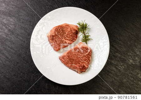 グリルステーキ Thick cut luxury fresh beef steak タイトル変更 グリルステーキ Thick cut luxury fresh beef steak タイトル変更 90781561