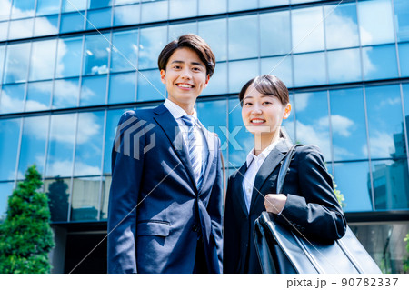 ビジネス　若手　営業 90782337