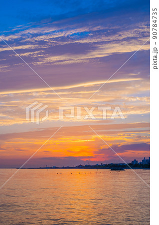 夕日と海　八木遺跡公園　中八木駅 90784735