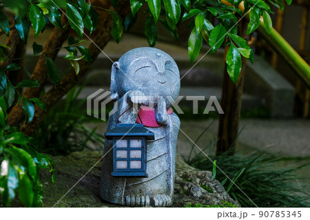 かわいいお地蔵様 かわいいお地蔵様 90785345