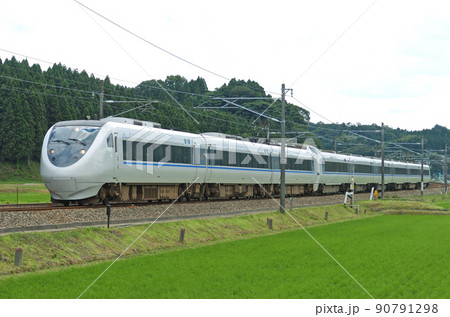 北陸本線 牛ノ谷ー大聖寺 JR西日本 681系 T16+T07編成(金沢) サンダーバード 北陸本線 牛ノ谷ー大聖寺 JR西日本 681系 T16+T07編成(金沢) サンダーバード 90791298
