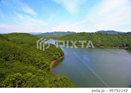 的矢湾を的矢湾大橋から 90792149