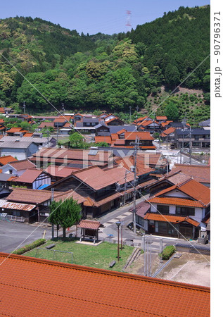 山口県萩市：佐々並の町並み（俯瞰） 90796371