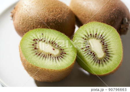 キウイフルーツ 90796663