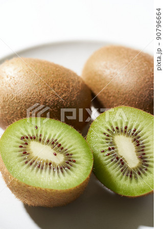 キウイフルーツ 90796664