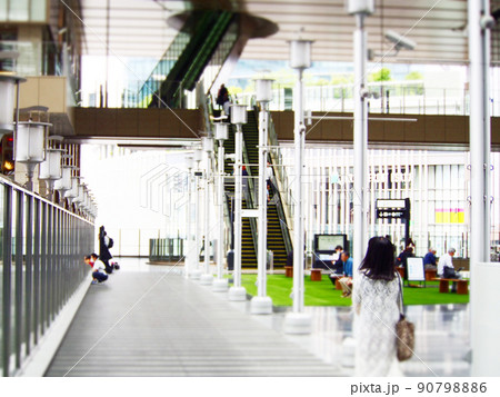 時空の広場　大阪駅 90798886