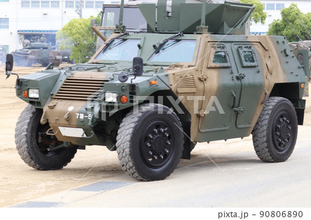 自衛隊の軽装甲機動車 自衛隊の軽装甲機動車 90806890