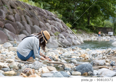 谷川岳の清流　湯桧曽川の河原 90810371