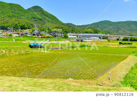 麻績村役場、聖高原駅周辺を望む(長野県麻績村)【2022.6】 90812116