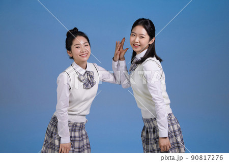 mz generation, high five asian girl students photos image 90817276