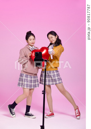mz generation, asian girl students who shoot short forms photos images 90817787