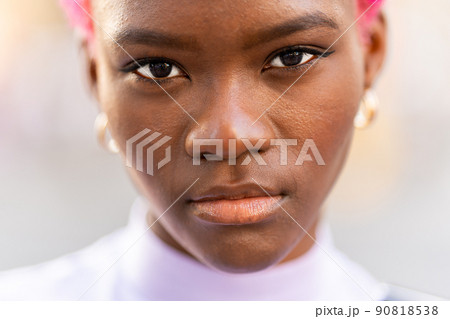 Focus on the beauty eyes of a young african woman 90818538