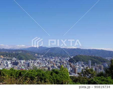 松山総合公園より望む松山市街地(愛媛県松山市) 90819734