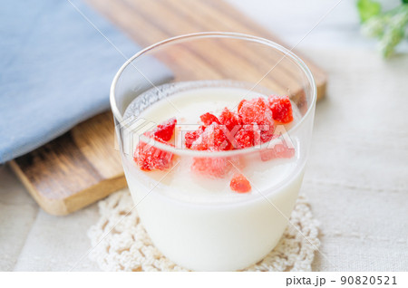 イチゴヨーグルトゼリー 90820521