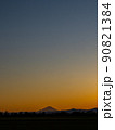 夕焼けの富士山 90821384