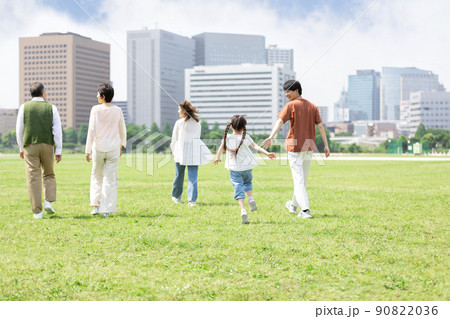 三世代家族 90822036