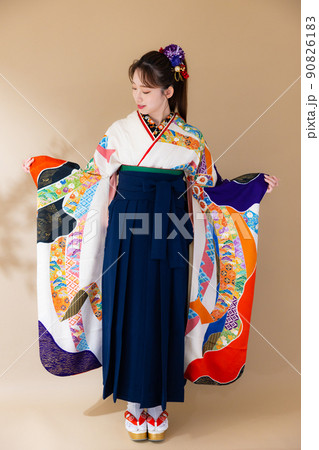 袴　振袖　卒業式 90826183