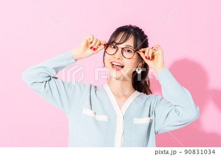 若い女性のビューティ 若い女性のビューティ 90831034
