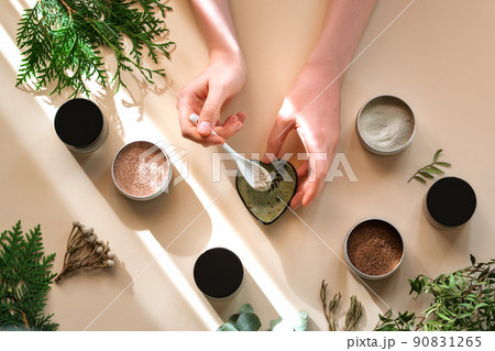 Process of making natural cosmetics from green clay. Process of making natural cosmetics from green clay. 90831265