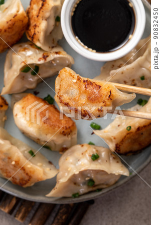 だんご 餃子 団子 90832450