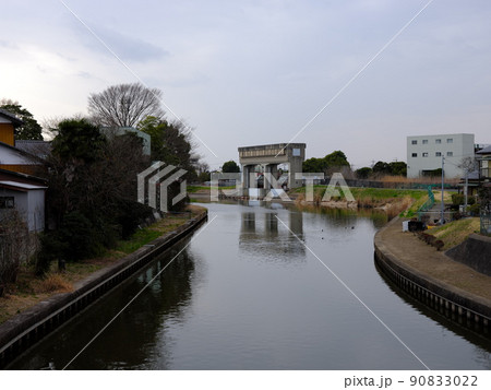木下の風景 90833022