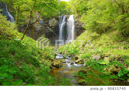新緑のアシリベツの滝 新緑のアシリベツの滝 90833740