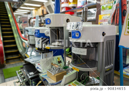 大阪　千日前道具屋筋商店街 90834655