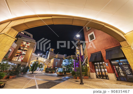 川崎　ラチッタデッラ　チネチッタ通りの風景【神奈川県・川崎市】 90835467