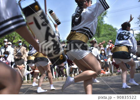 本場徳島阿波踊り　春の祭典　有名連の法被踊り 90835522