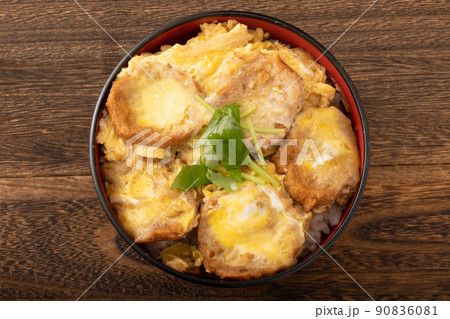 油麸丼　あぶらふ丼 90836081