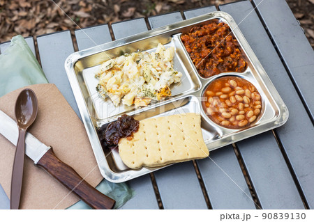 ミリタリー糧食セット(ミリメシ) Military combat ration set ミリタリー糧食セット(ミリメシ) Military combat ration set 90839130
