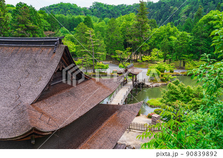 新緑の虎渓山永保寺〈岐阜県多治見市〉 90839892