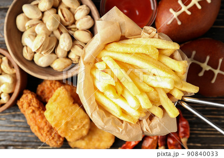 Concept of Super bowl snacks on dark background 90840033