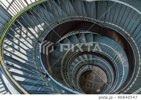 市民四季の森、螺旋階段のある展望台〈愛知県小牧市〉 90840547