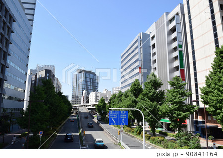 新大阪駅周辺の街並み 90841164