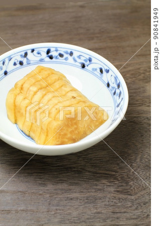 皮付き大根の歯触りぱりぱりな自家製粕味噌漬け 90841949