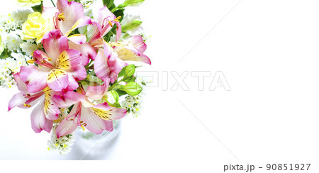 可愛い花束のイメージ素材 90851927
