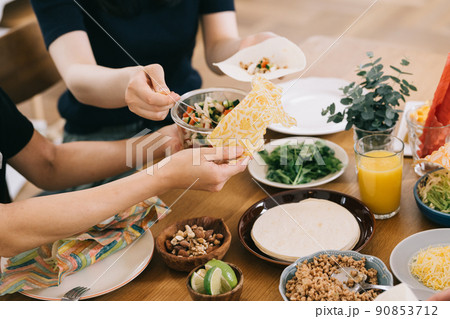 ホームパーティ・サステナブルな食卓・エコラップ・ヴィーガン　 90853712