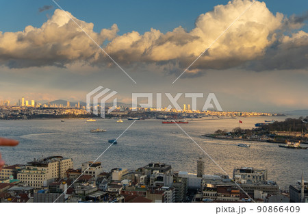 Aerial Istanbul Sunset Panorama to Golden Horn and Galata district 90866409