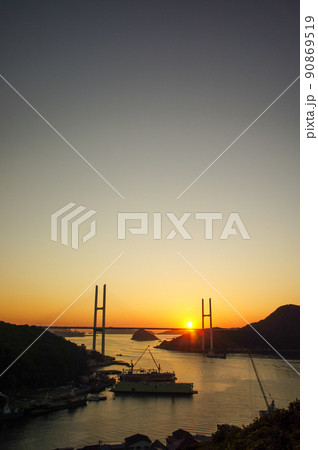 女神大橋と夕日の絶景 女神大橋と夕日の絶景 90869519