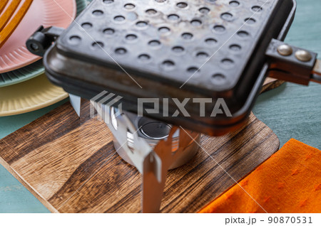 アルコールストーブとホットサンドメーカー 90870531