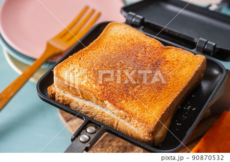 ホットサンド作り ホットサンド作り 90870532